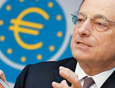 Μ. Ντράγκι: «Η εξάπλωση των ανελεύθερων δυνάμεων απειλεί το ευρώ»